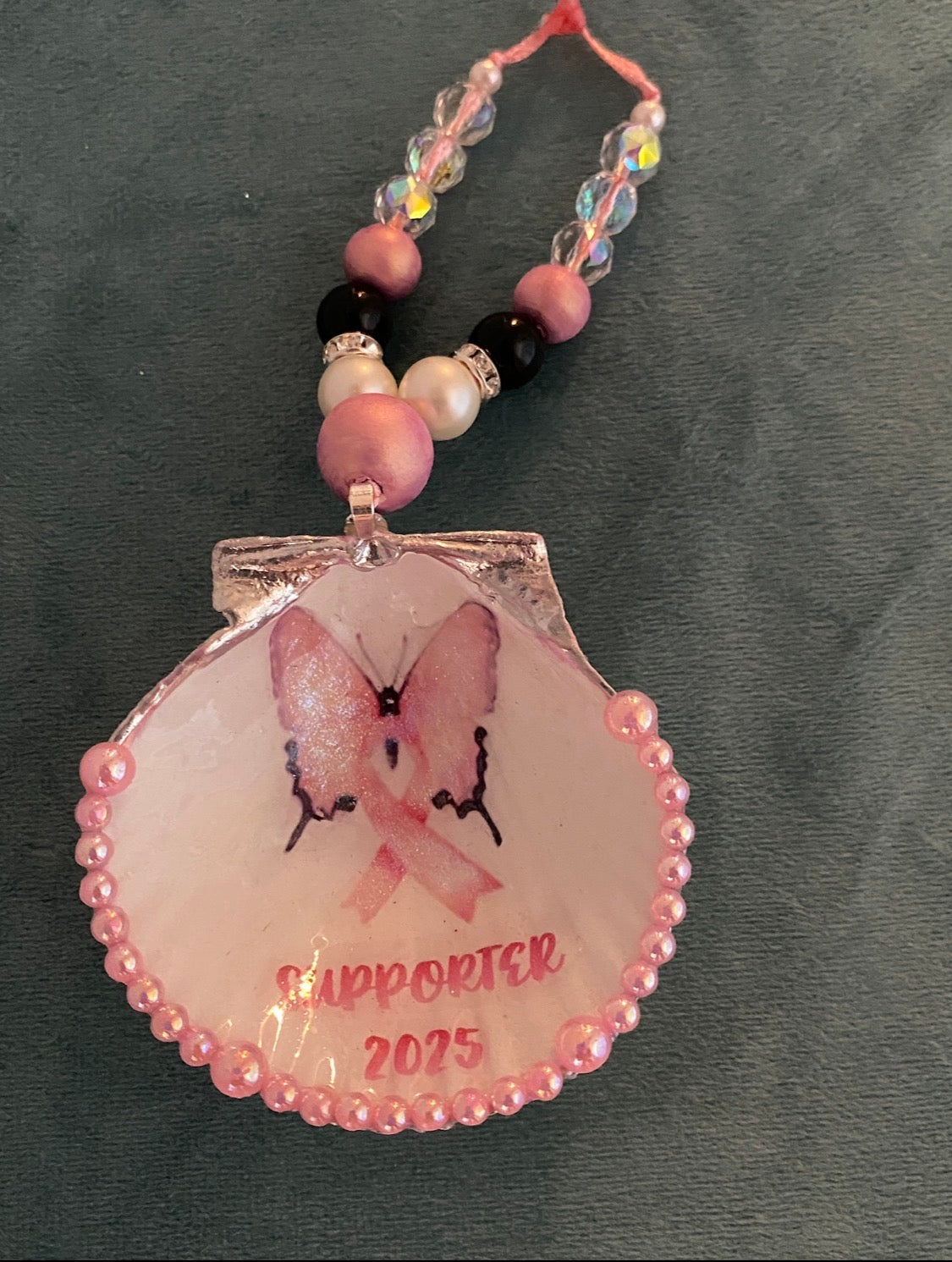 SCALLOP- BUTTLERFLY WITH RIBBON