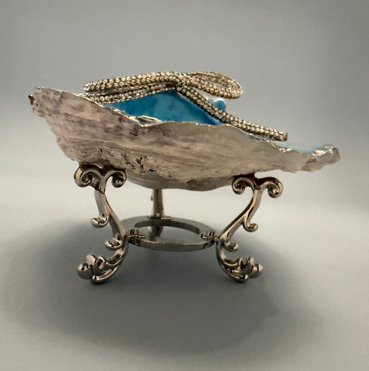 Swan Lake – Embellished Oyster Shell Trinket Dish