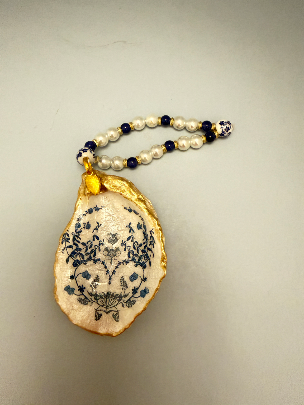 Blue & White Floral Oyster Shell Ornament & Wine Bottle Charm