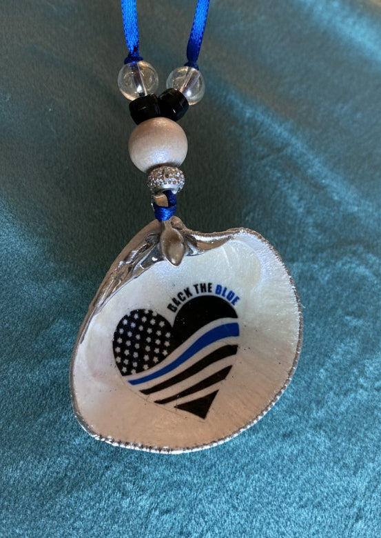 Thin Blue line Heart Flag- “Back the Blue” - Clam shell
