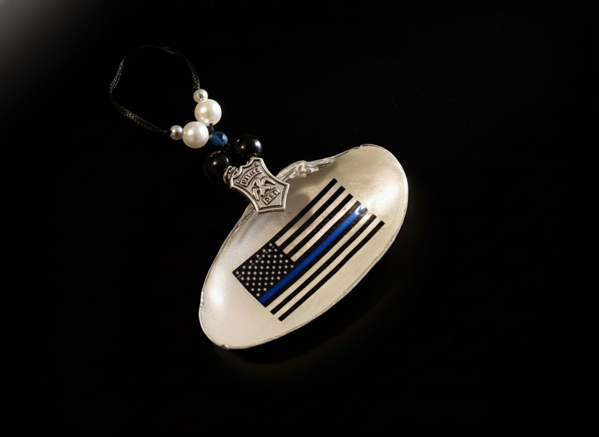 thin blue line Flag- venus clam