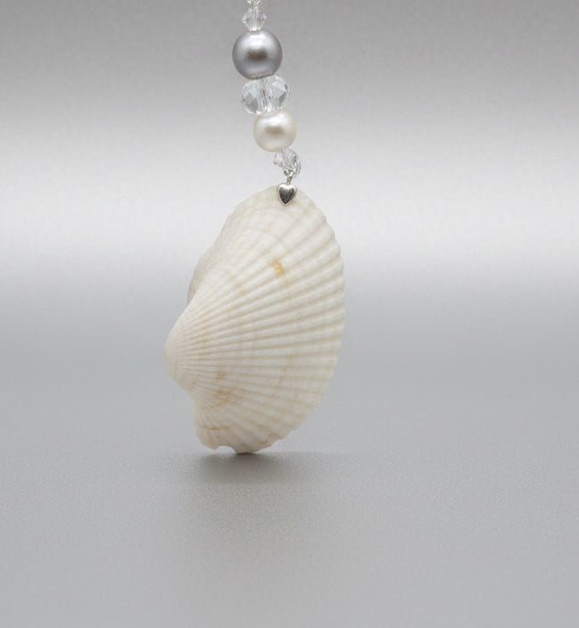 White dove with "Peace on Earth" on Angel Shell