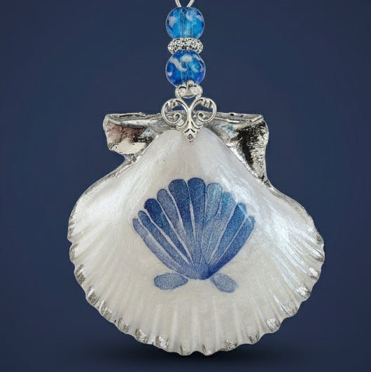 Blue Scallop design on scallop Shell